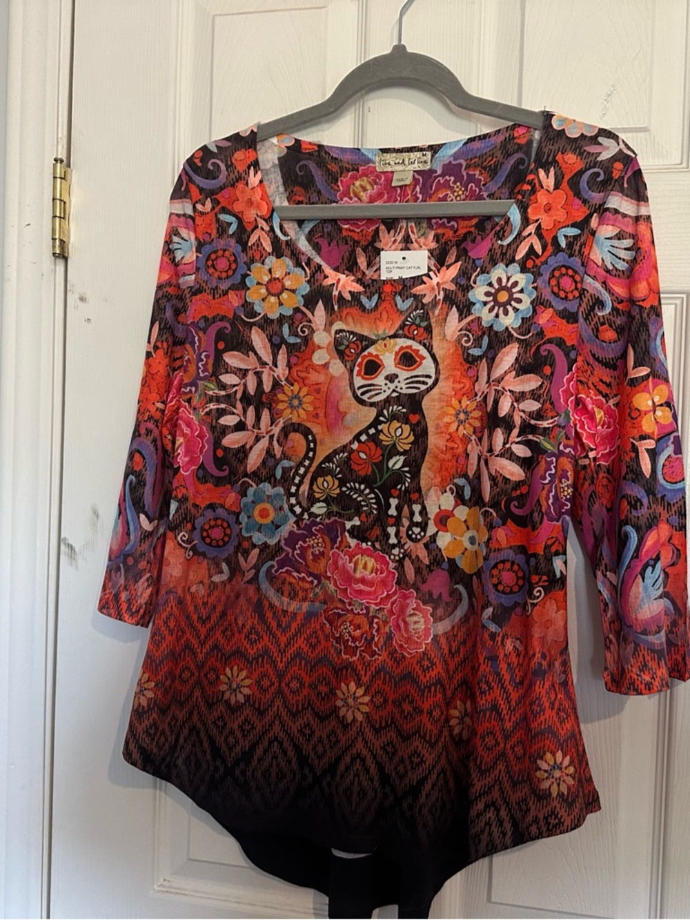 live and let live Multicolor Floral Cat Print Tunic‎ - Black Accent